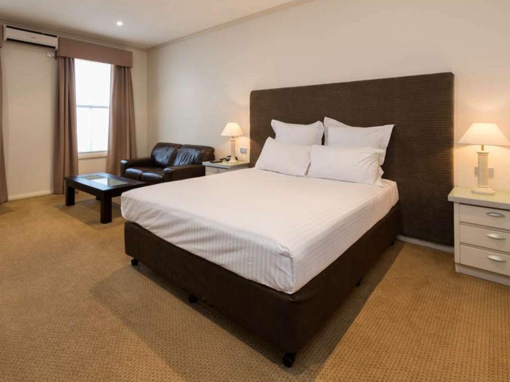 Beau Monde International Hotel Doncaster East Kamer foto