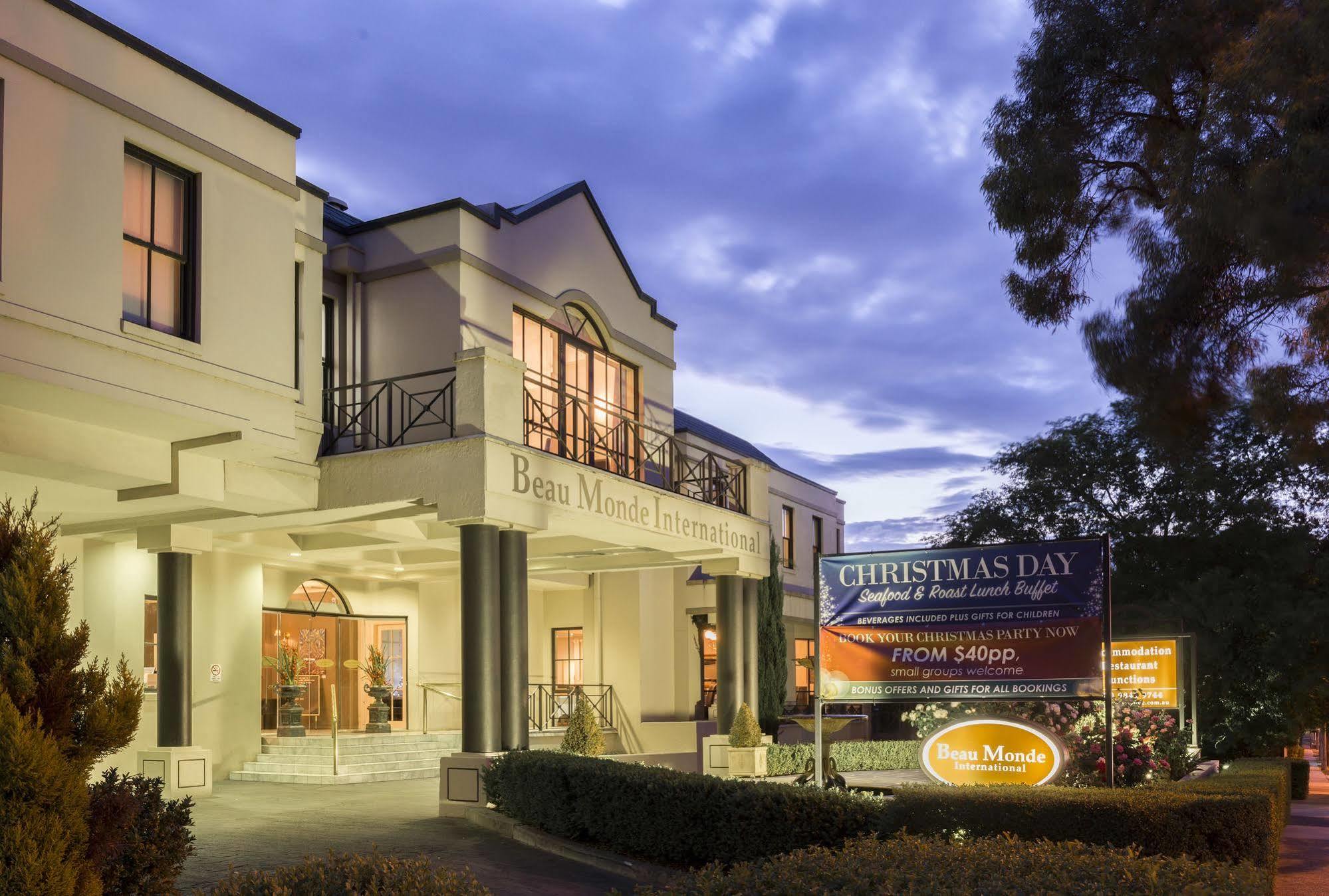 Beau Monde International Hotel Doncaster East Buitenkant foto