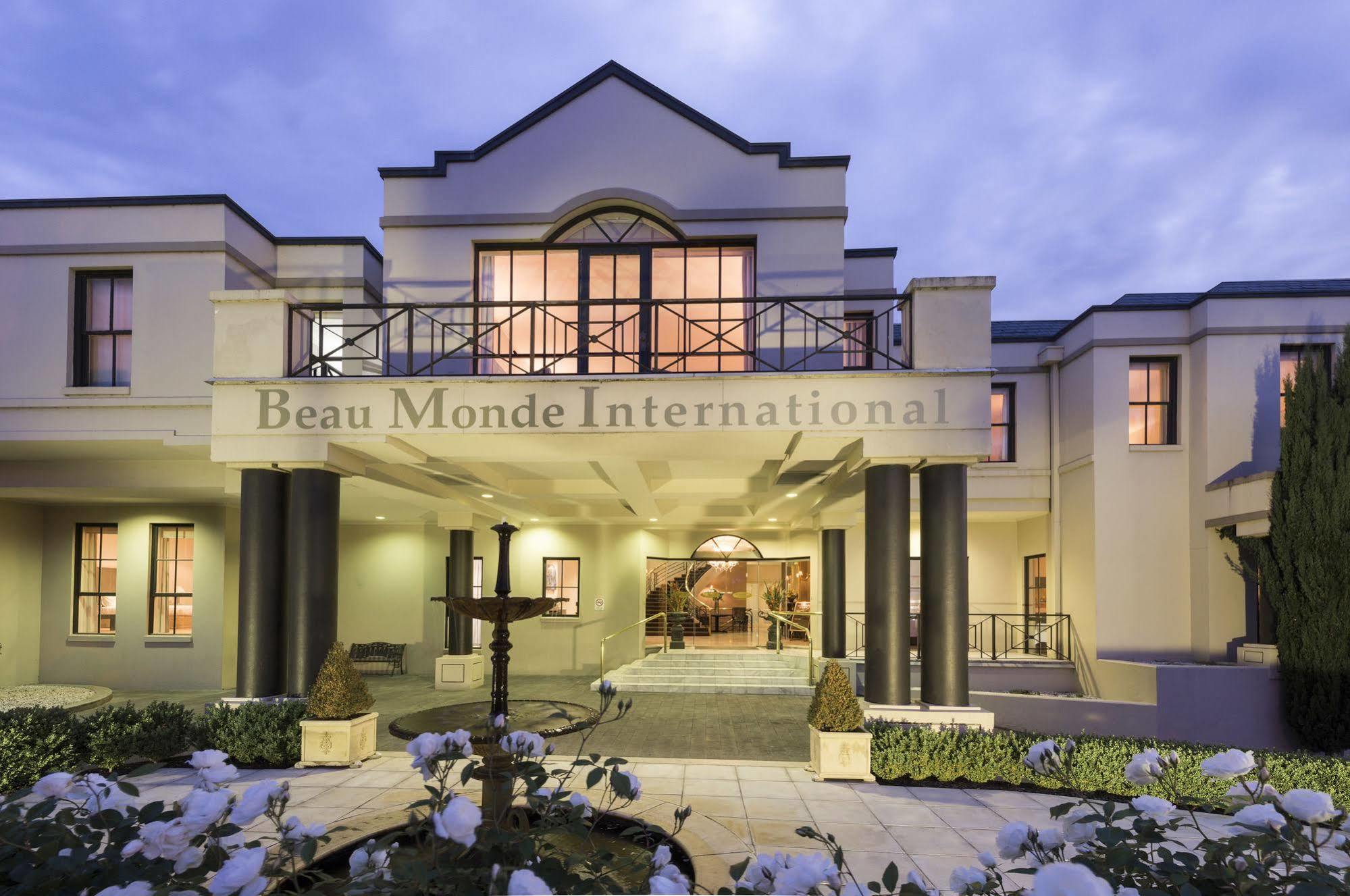 Beau Monde International Hotel Doncaster East Buitenkant foto